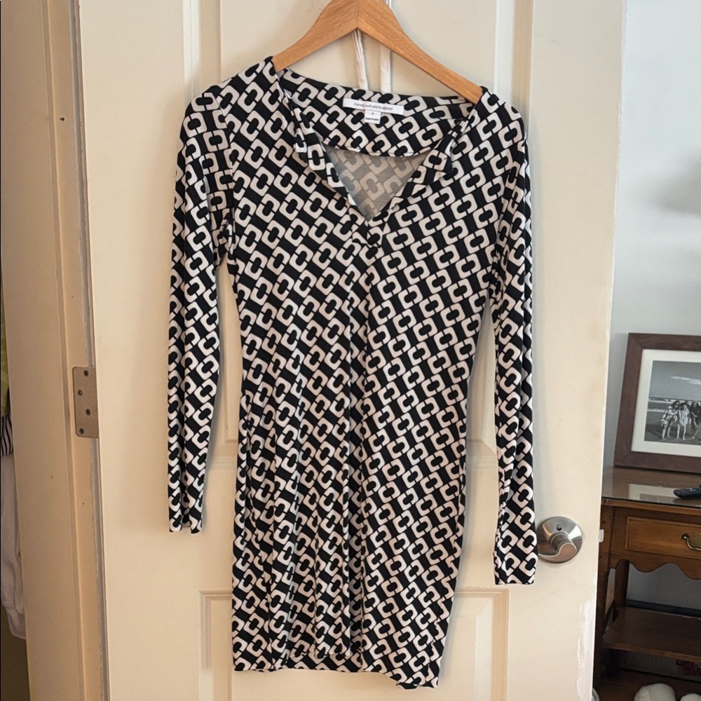 Diane Von Furstenberg Black and White Geometric Dress